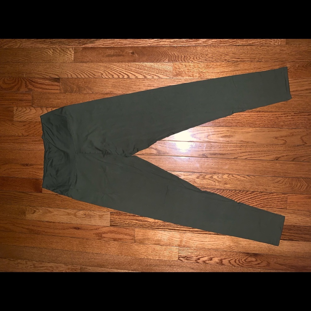 High waisted leggings